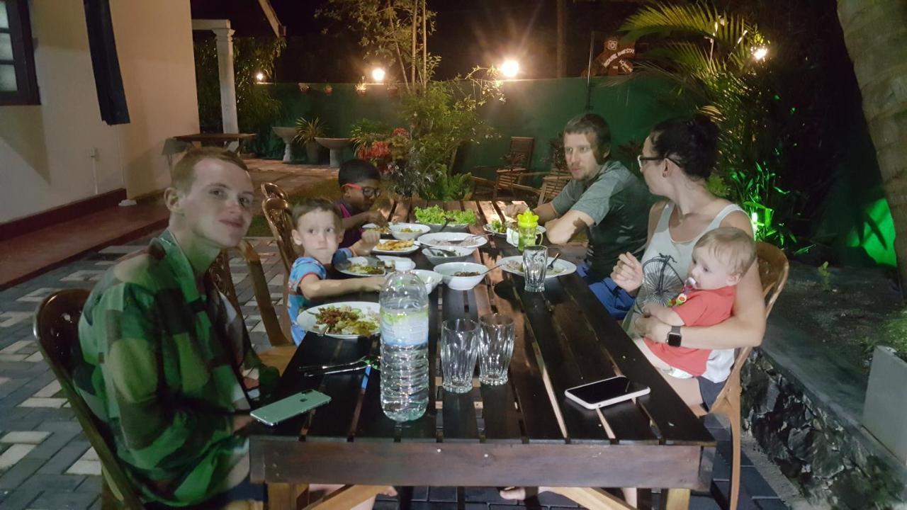 Indunil Place Hiriketiya Dikwella Kültér fotó